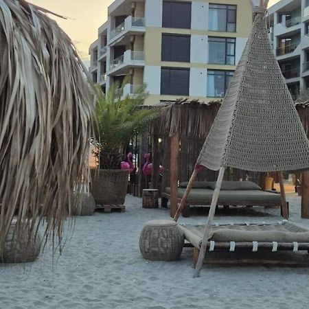 Constantinos Apartment Mamaia Nord Năvodari Eksteriør billede